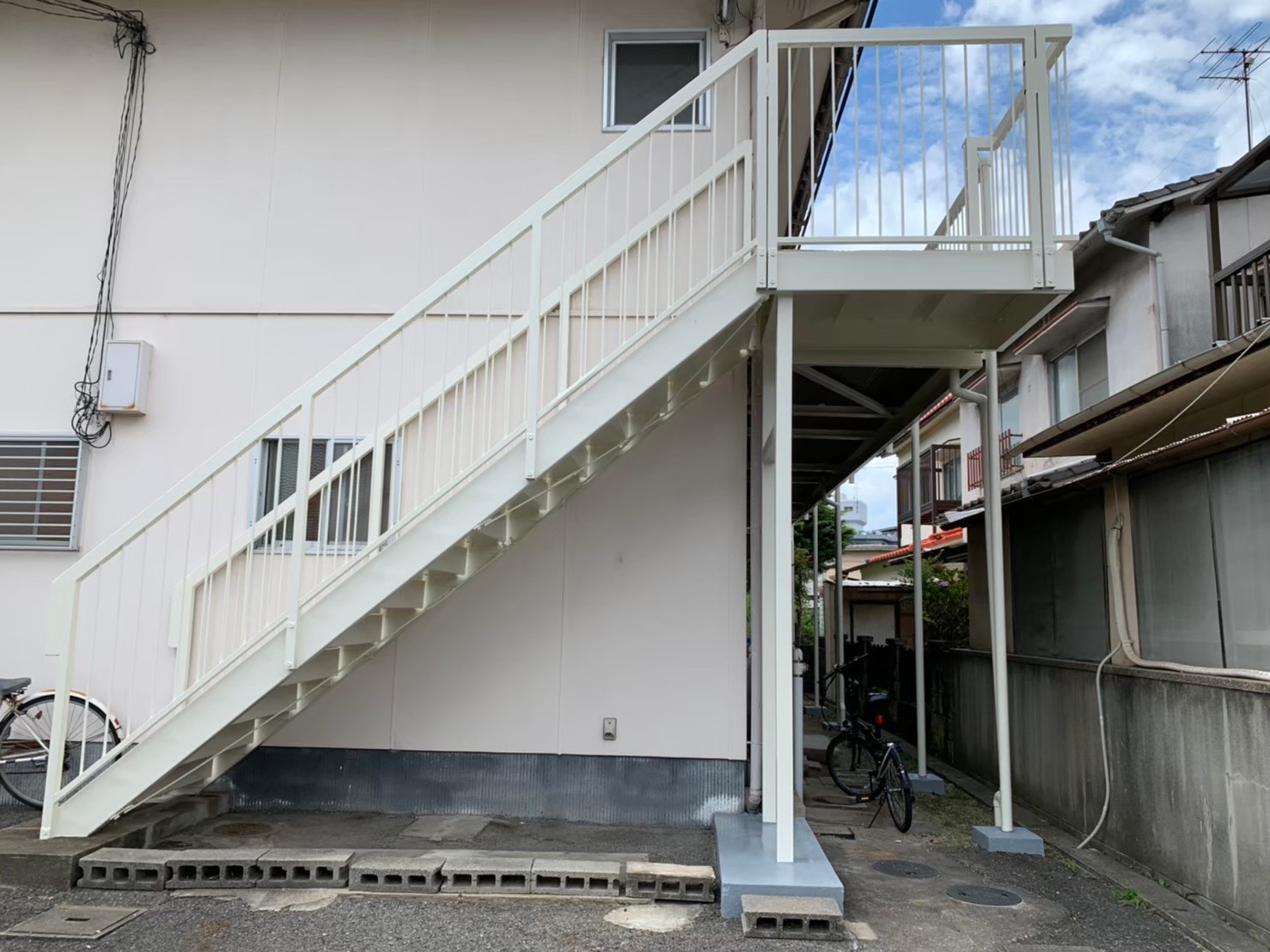 岡山市　中区　原尾島　鉄骨階段　塗り替え工事👷‍♀️