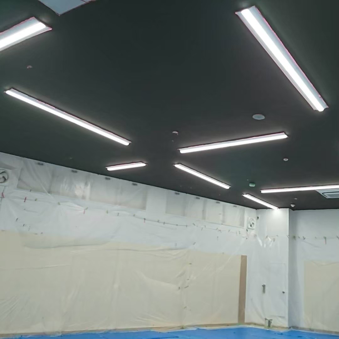 ホームセンターのTime塗り替え工事👷‍♀️板金屋根